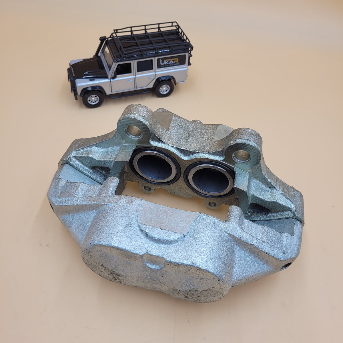 LR DISCOVERY I Front Left Brake Caliper with Non-Vented Discs STC1963R