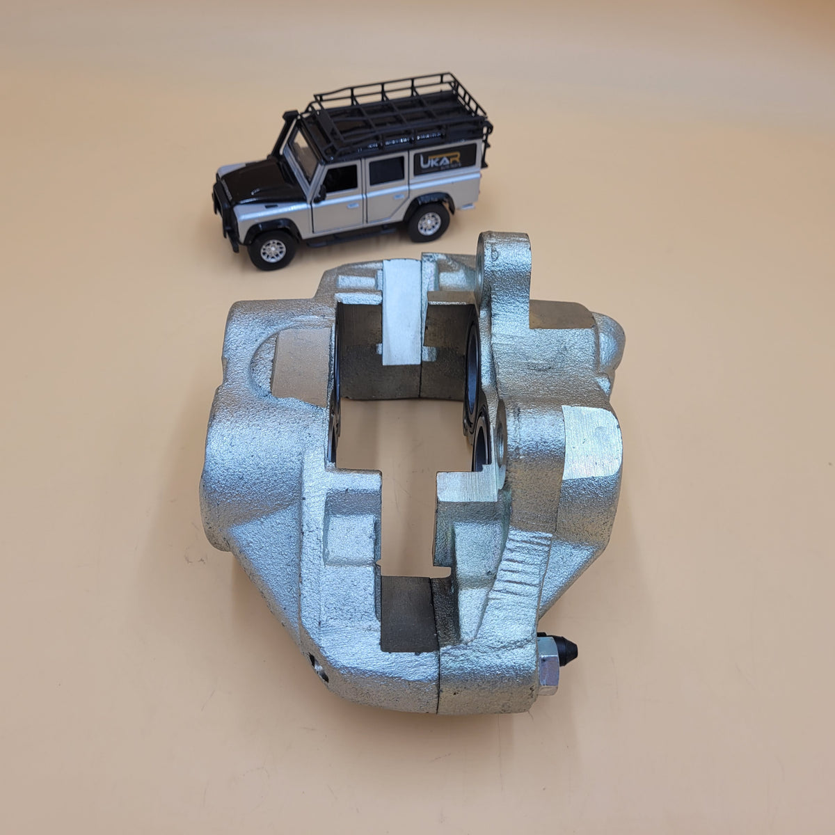 LR DISCOVERY I Front Left Brake Caliper with Non-Vented Discs STC1963R