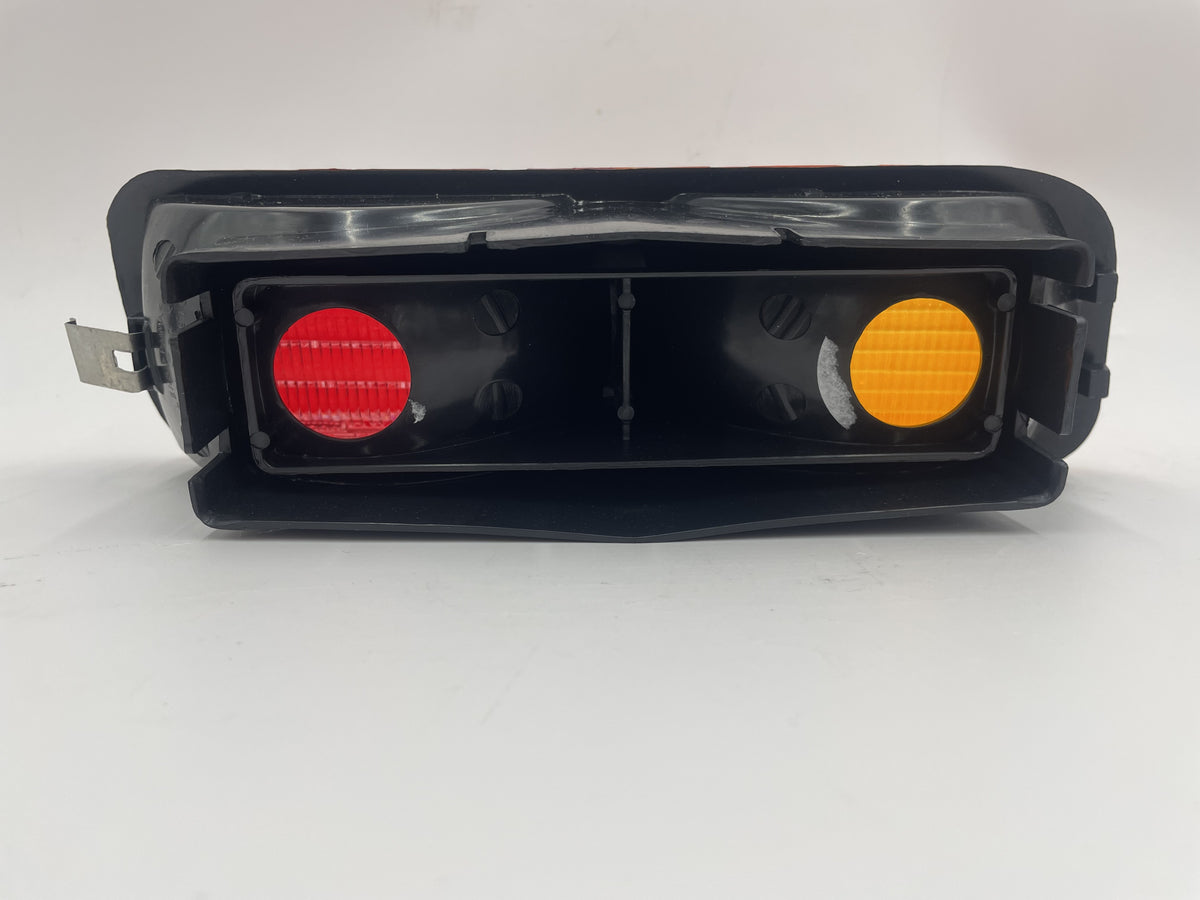 Land Rover Discovery 2 1999-2002 RH / Passenger Rear Bumper Light XFB101480