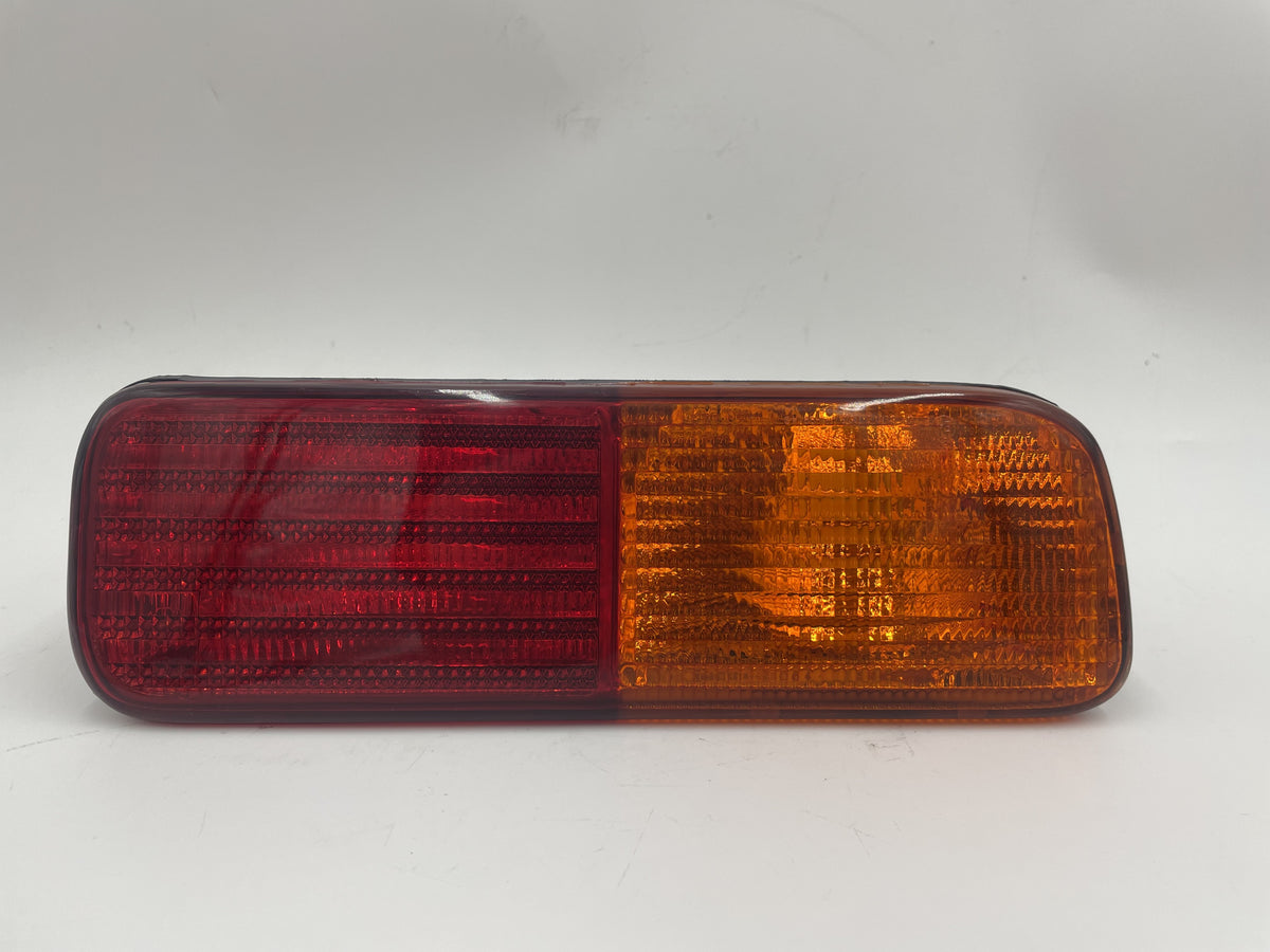 Land Rover Discovery 2 1999-2002 RH / Passenger Rear Bumper Light XFB101480