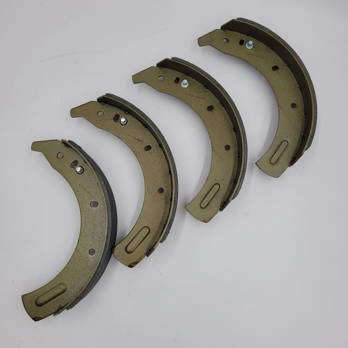 LR SERIES 109' FRONT BRAKE SHOES Part STC3944