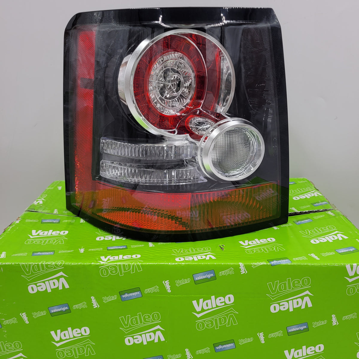 Land Rover Range Rover Sport L3 Rear Left Lamp Part LR043996X