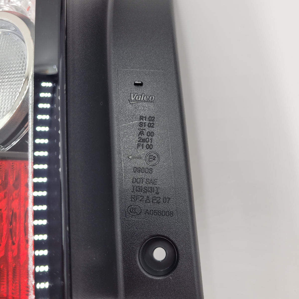Land Rover Range Rover Sport L3 Rear Left Lamp Part LR043996X