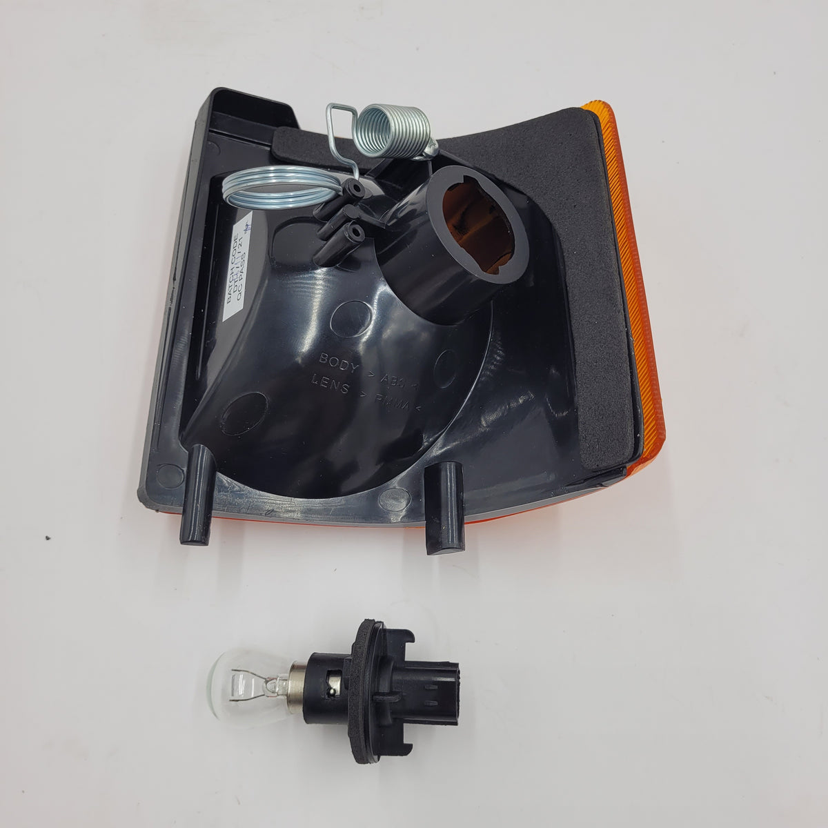 LR DISCOVERY I Front Right Hand Orange Indicator XBD100760
