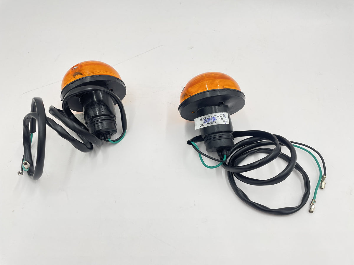 LAND ROVER SERIES 2 2A 3 SET OF 2 INDICATOR LAMP DIRECTIONAL AMBER PART RTC5013