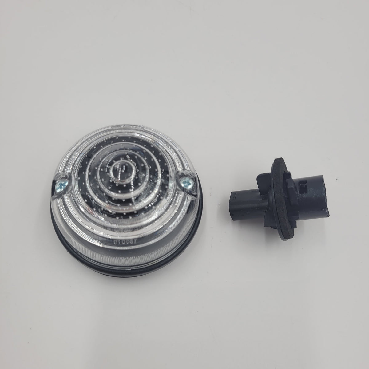 LR DEFENDER -16 Sidelight Lamp LR048189