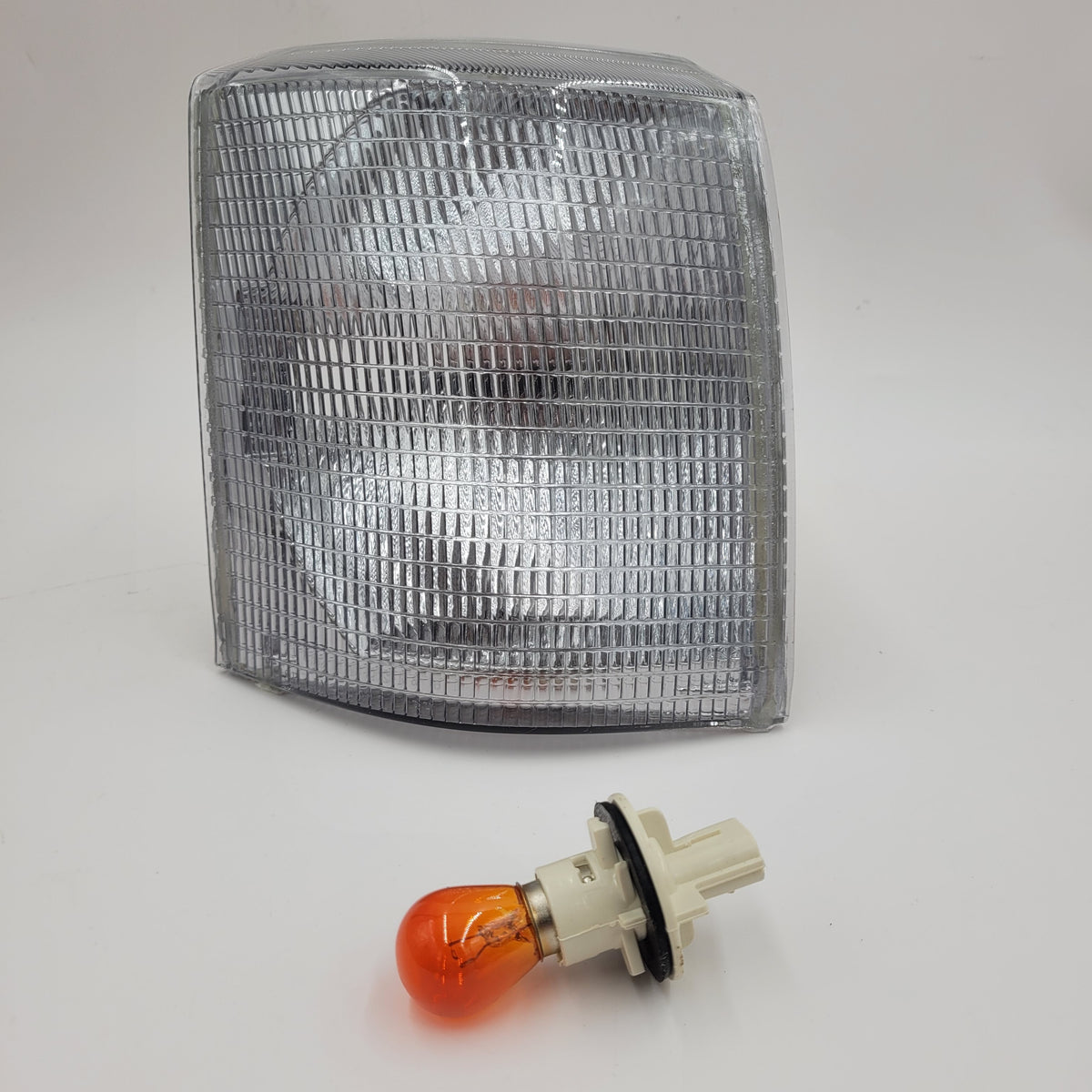 LAND ROVER RANGE ROVER P38 95 - 02 FRONT INDICATOR LAMP RIGHT HAND XBD100920