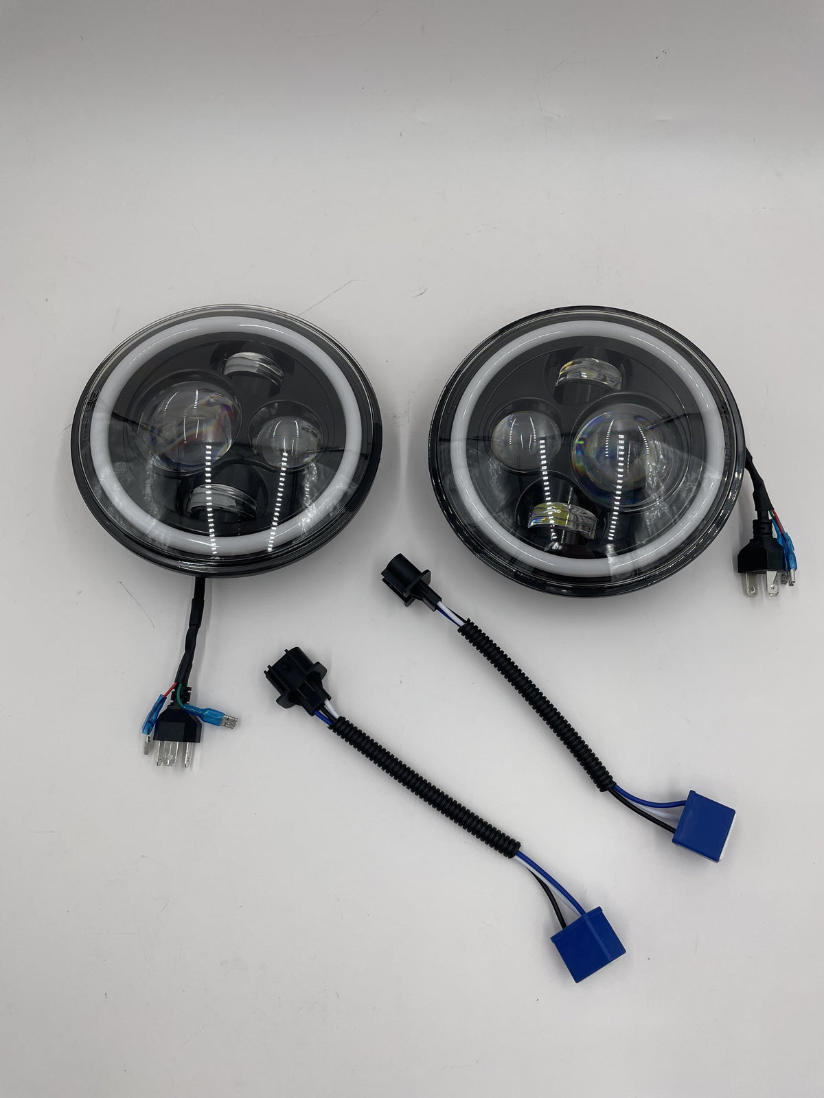 Land Rover Defender 7" LED Headlamp Part DA6283UK