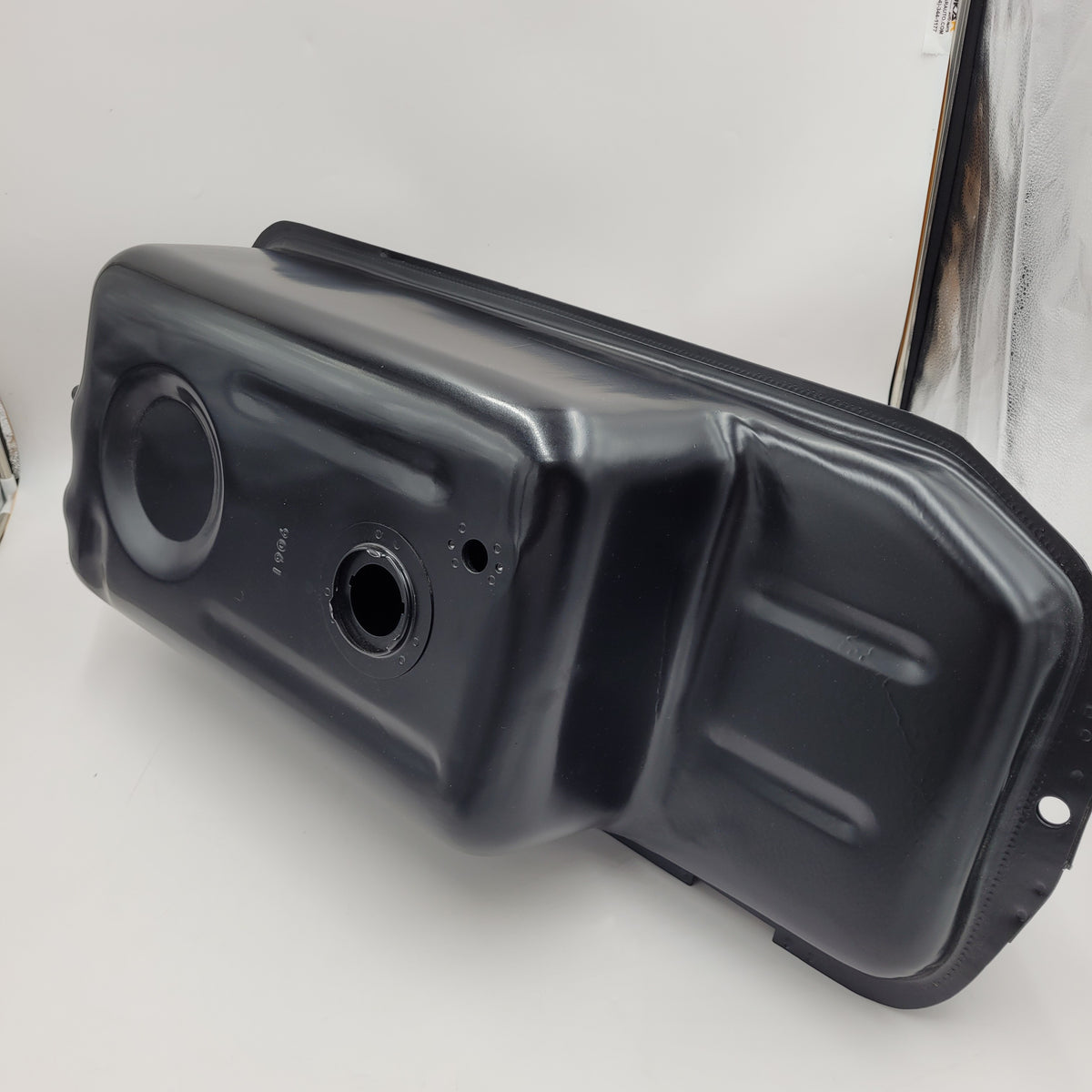 LR DEFENDER 300 TDi Fuel Tank Part NRC9225