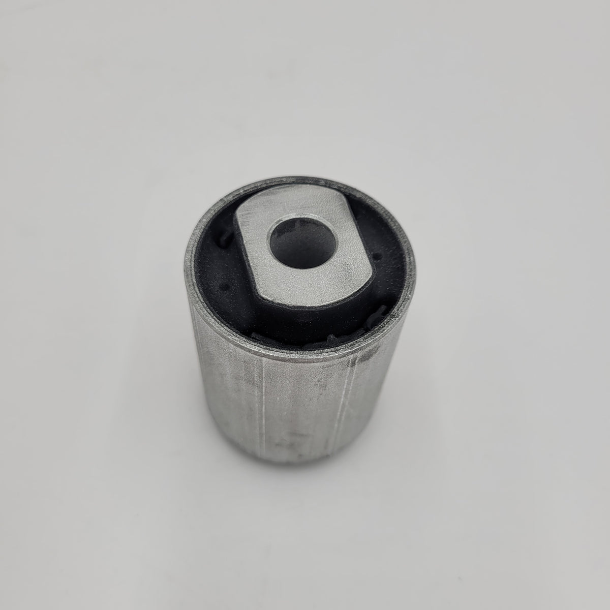 LAND ROVER RANGE ROVER 2003-2012 REAR SUSPENSION LOWER ARM BUSH RGX000060