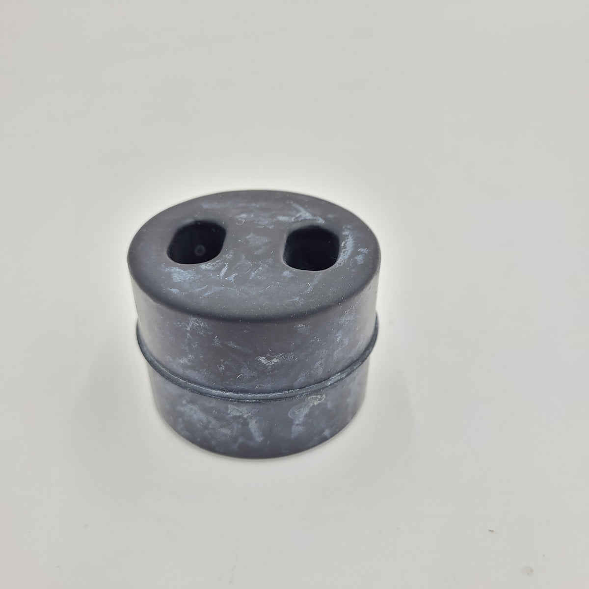 LR DEFENDER -06 DISCOVERY I RRC -94 Rubber Exhaust Support Mount NTC5582