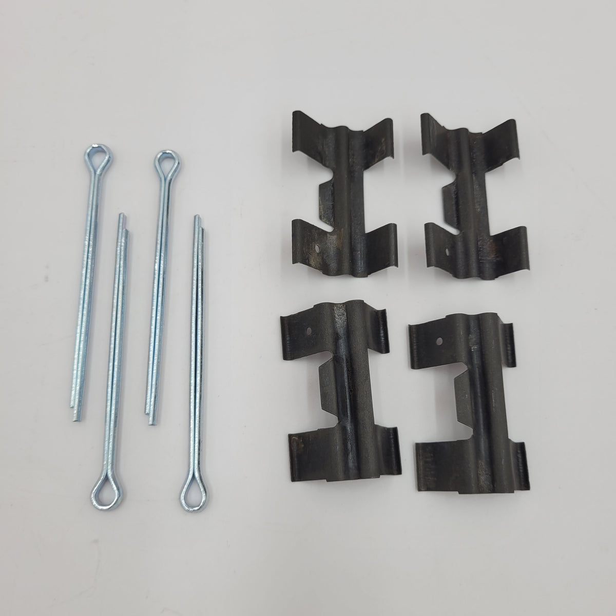 Discovery 1 / Range Rover Classic Rear Brake Pad Pin Fitting Kit Part STC8574