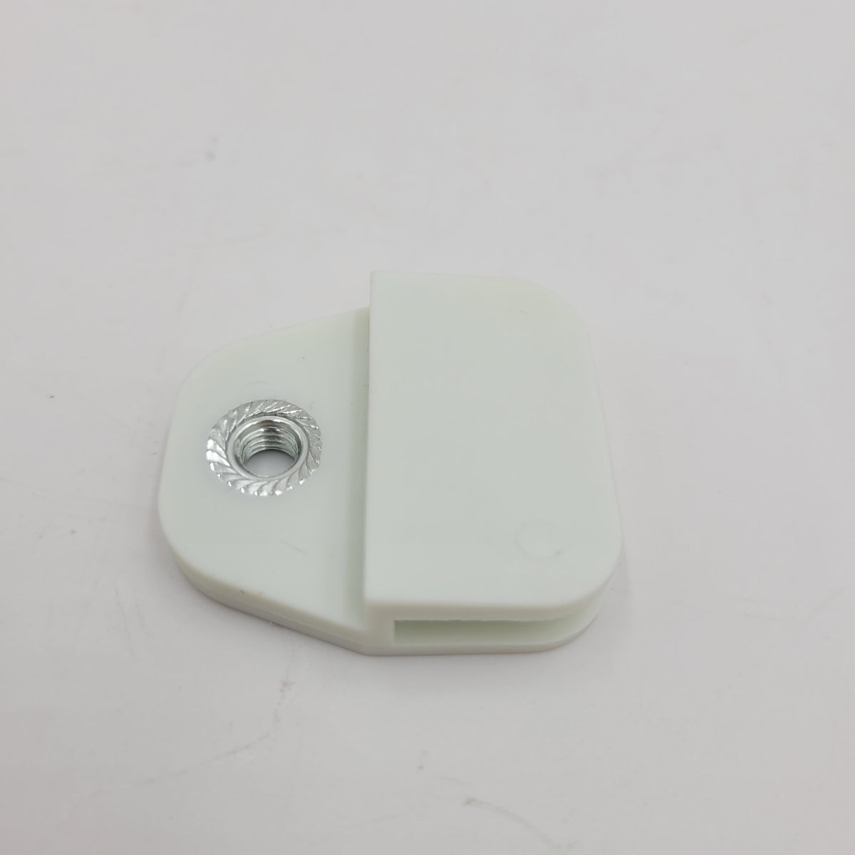 Land Rover Defender 90 / 110 / 130 Door Drop Glass Runner Clip Part STC4787