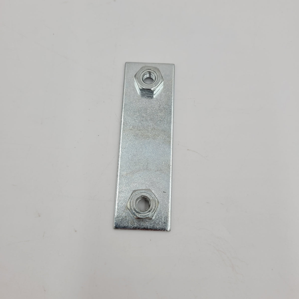 LR DEFENDER -16 Front/End Door Nut Plate for Striker Support Bracket AHR710260
