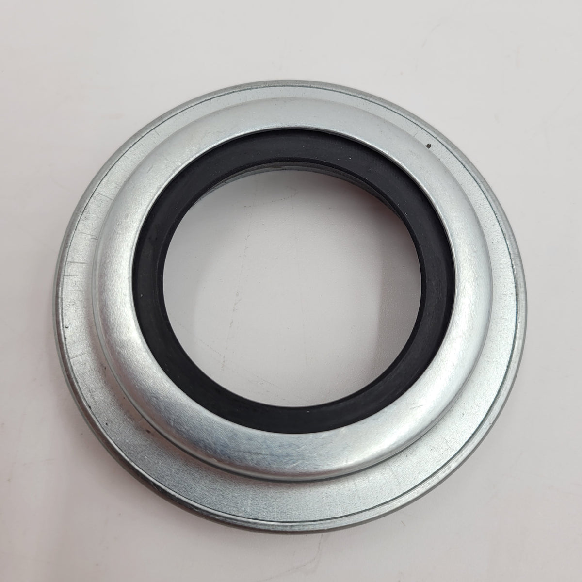 Land Rover Defender 110 / Defender 130 Salisbury Rear Diff Oil Seal AEU2515