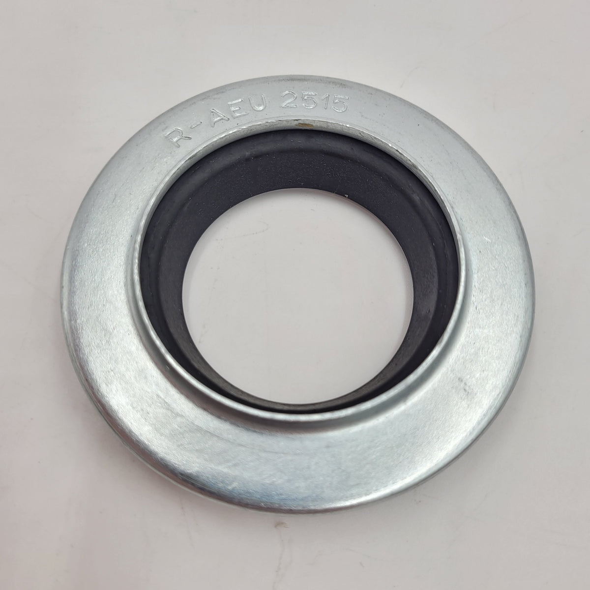 Land Rover Defender 110 / Defender 130 Salisbury Rear Diff Oil Seal AEU2515