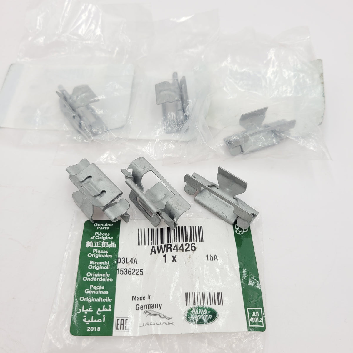 Land Rover Discovery 2 1999-2004 Windscreen Finisher Pillar Trim Clip AWR4426