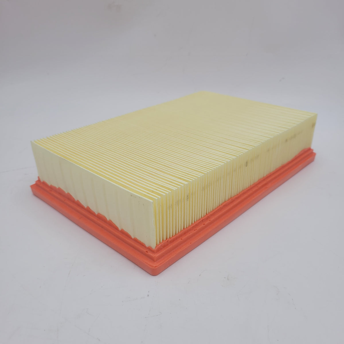 LR Freelander II 2.2D/3.2Petrol Air Filter LR005816