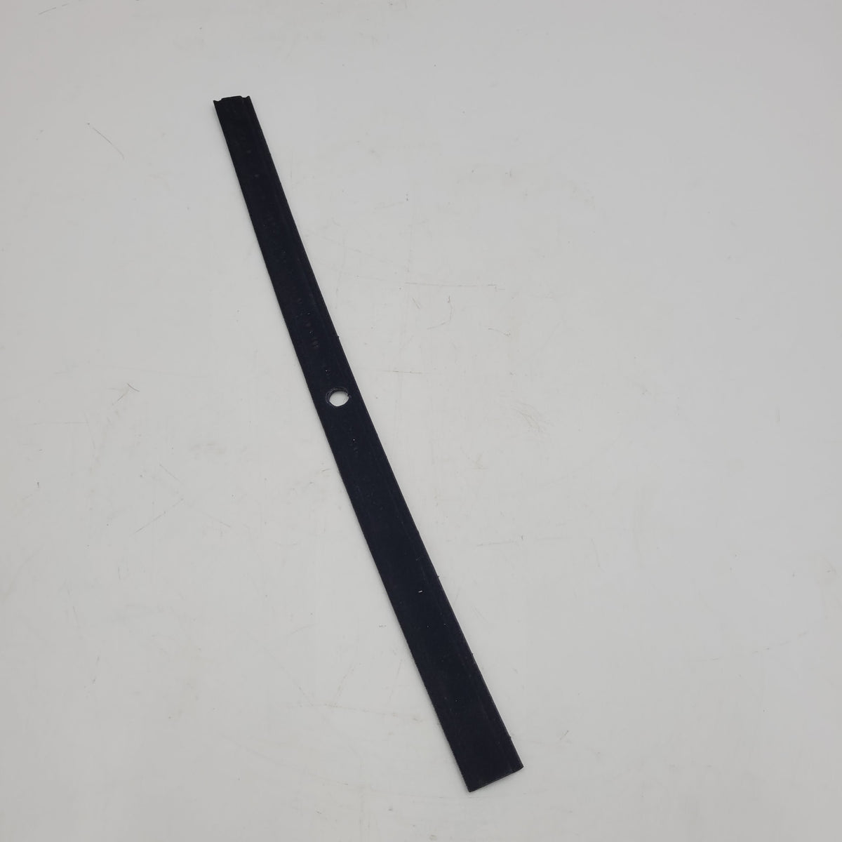 LR Range Rover Seal Draught Rail Door Top NAS 90 Seal MUC3746