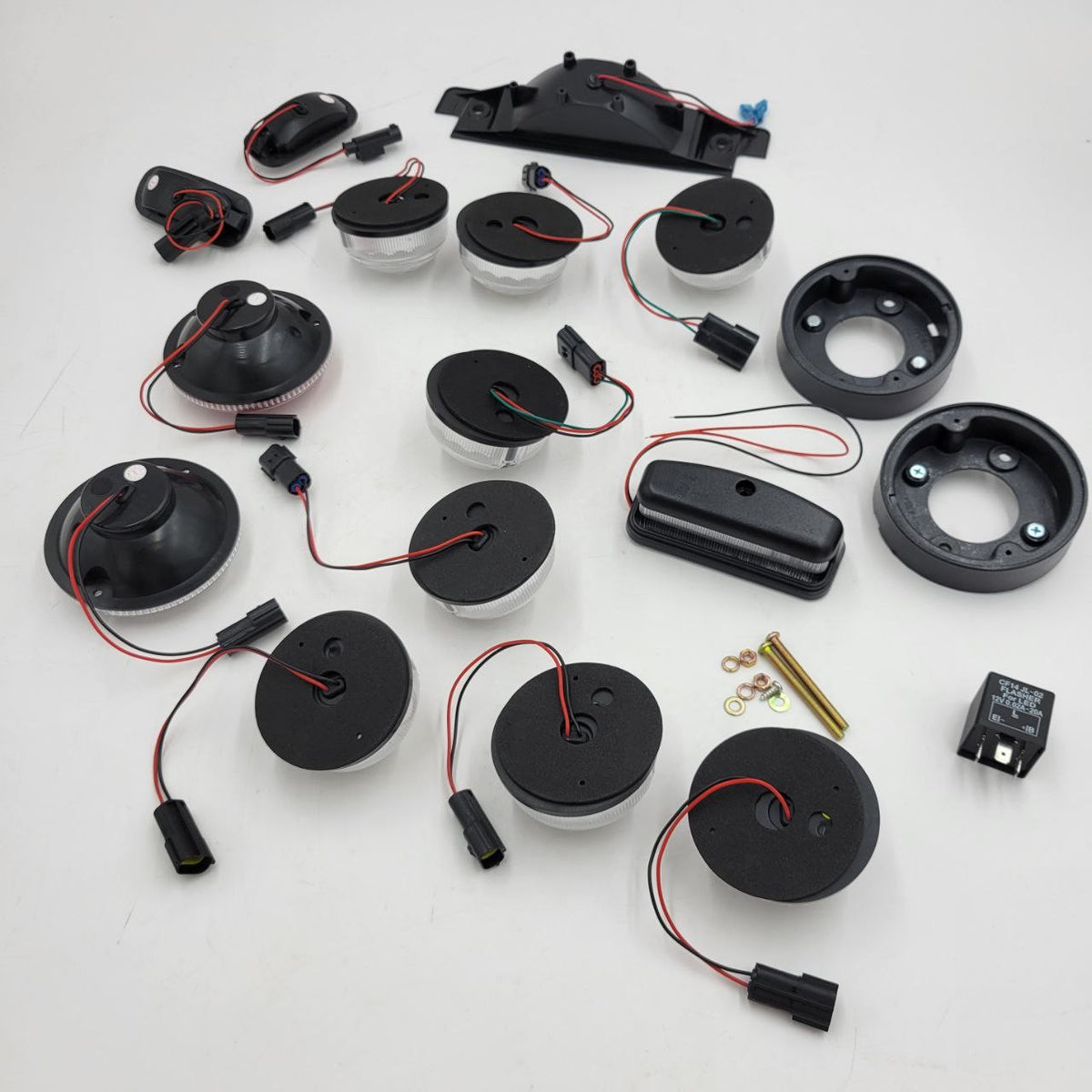 DEFENDER LED CLEAR LAMP KIT , FRONT AND REAR LIGHTS INCLUDING SIDE REPEATERS AND HIGH LEVEL STOP LAMP BA9718K