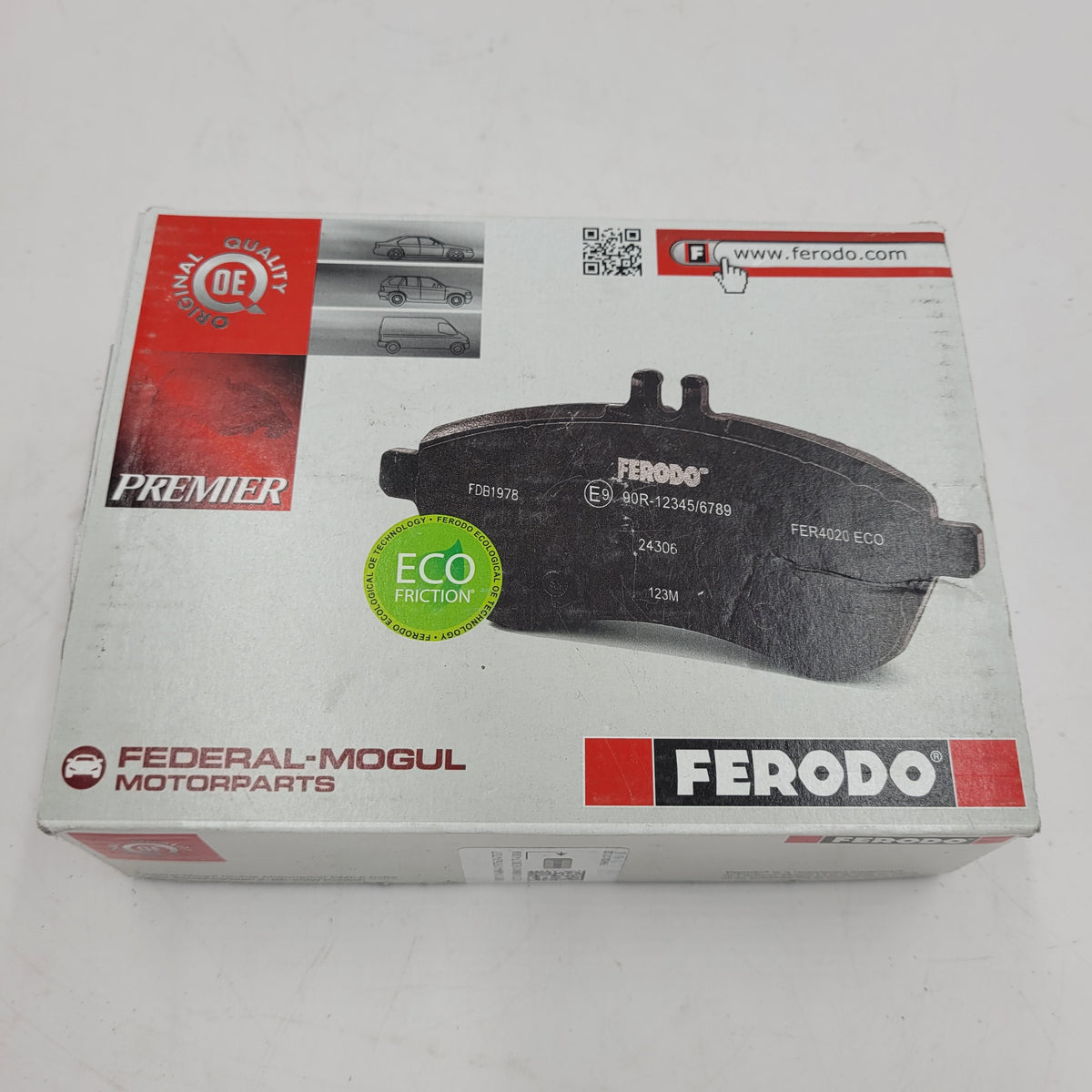 LR DEFENDER DISCOVERY I RRC REAR BRAKE PADS WITH SENSOR SFP500200F