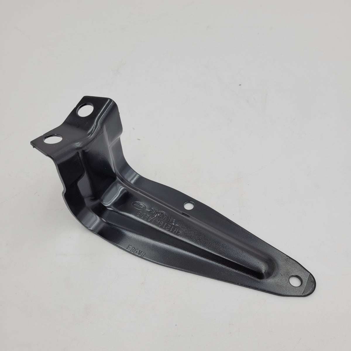 LR DEFENDER -16 Bracket Front Wing Support RH RHD Part LR031497