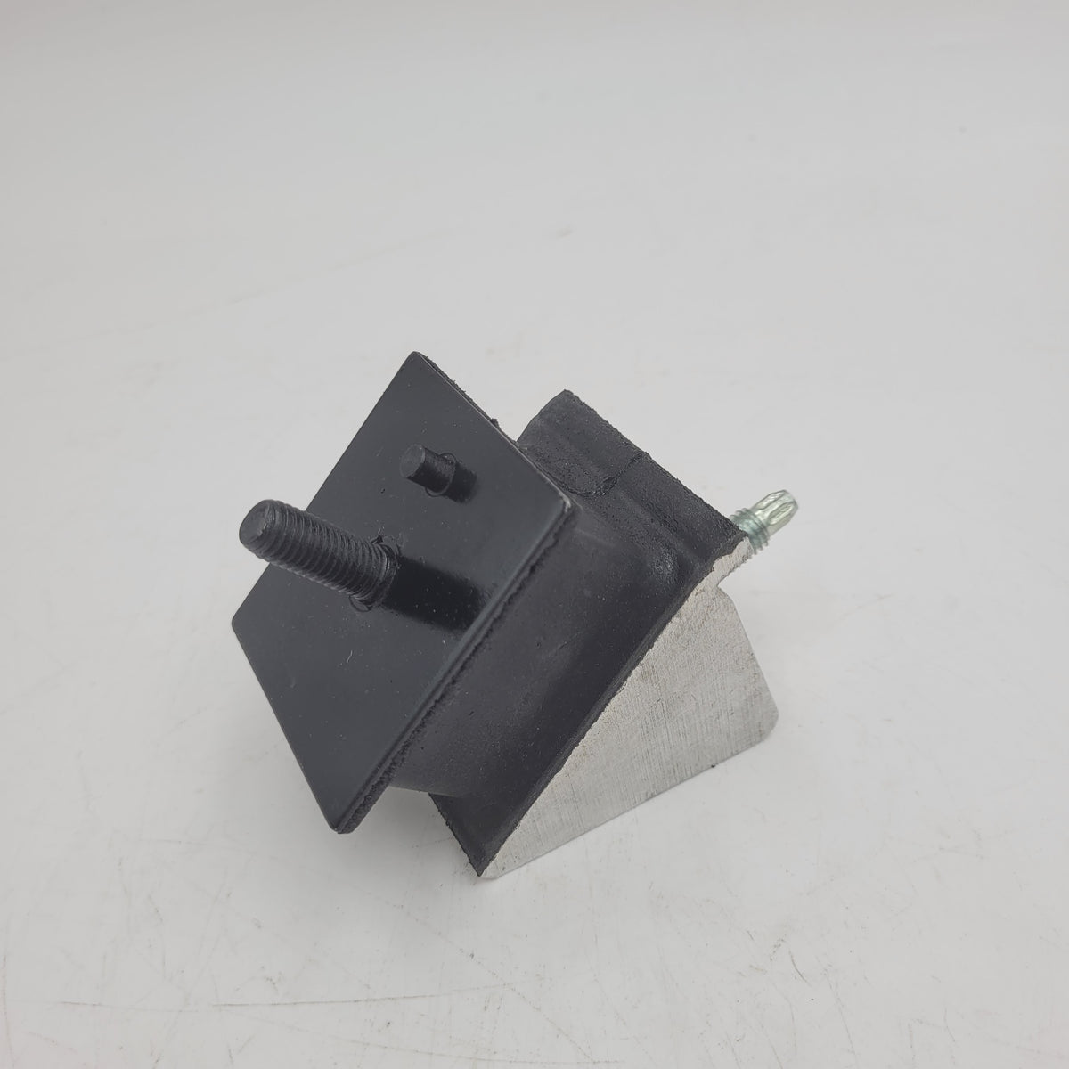 Left Engine Mounting Part KQB500560