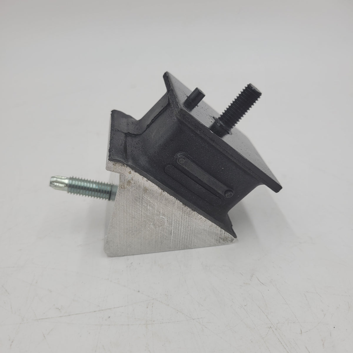 Left Engine Mounting Part KQB500560