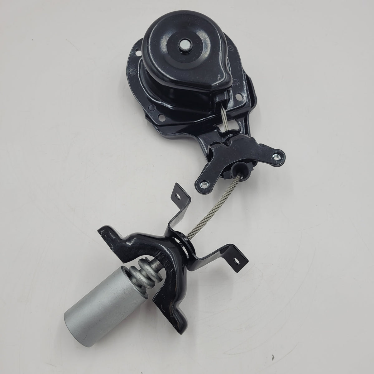 LAND ROVER LR3 LR4 RR SPORT (L320) SPARE TIRE WHEEL WINCH ANTI-THEFT LR064520