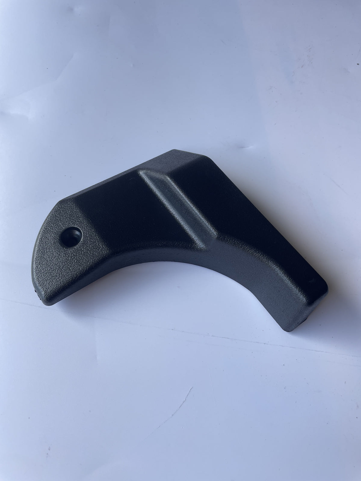 LR DEFENDER -16 FRONT DOOR CHECK STRAP COVER RH RIGHT MUC3036