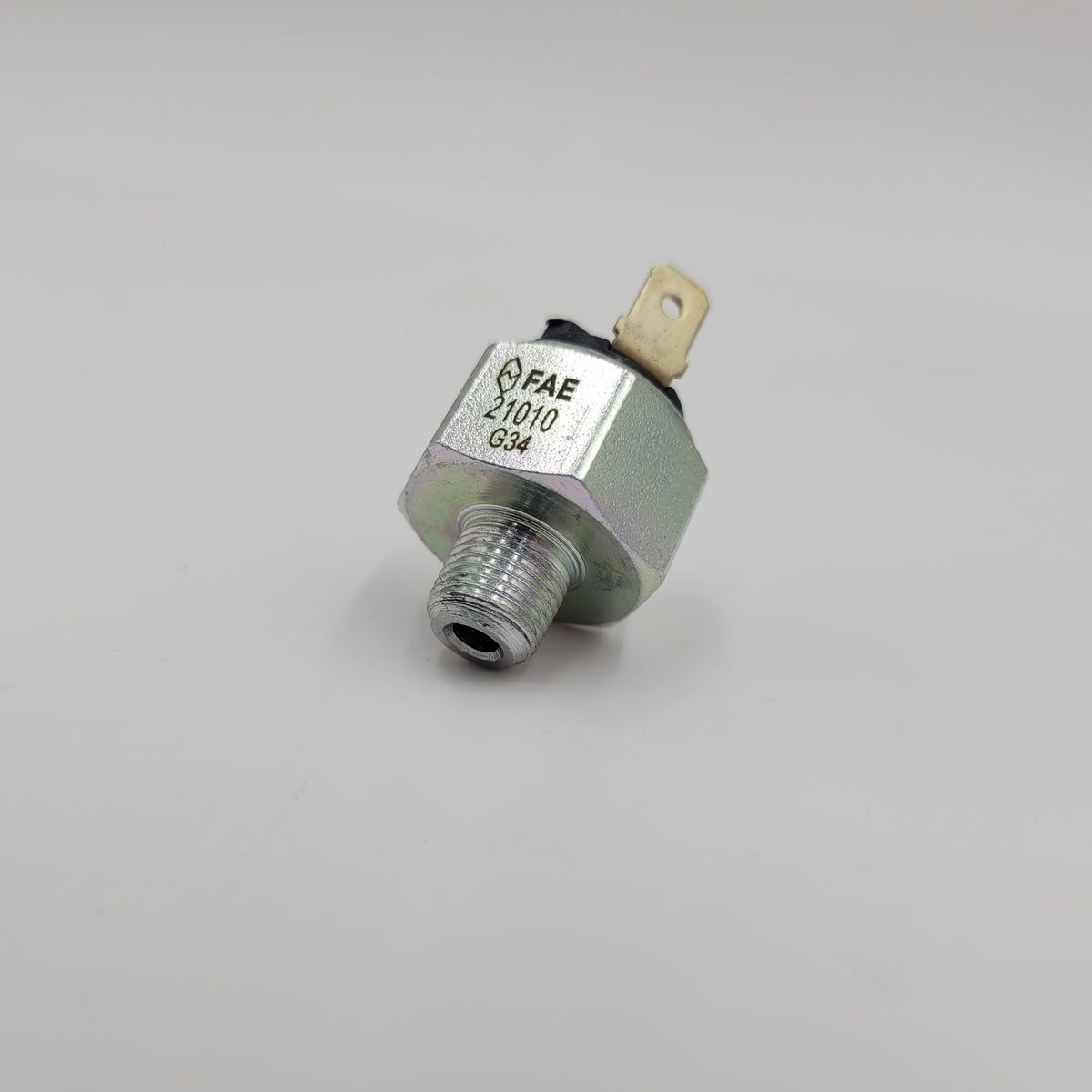 LR SERIES II IIA Brake Light Switch Hydraulic STC1689