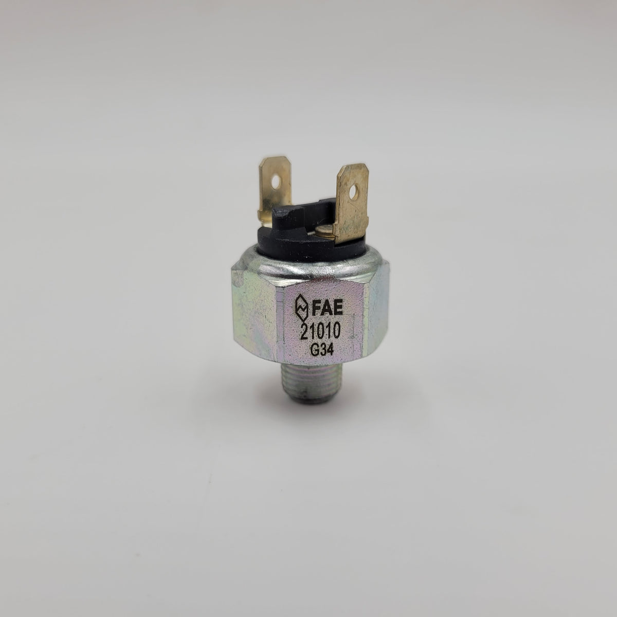 LR SERIES II IIA Brake Light Switch Hydraulic STC1689