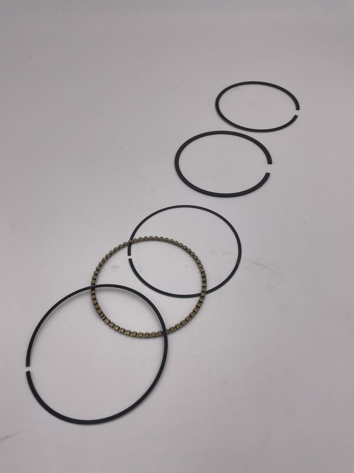 LAND ROVER DISCOVERY 2 / RANGE ROVER PISTON RING SET STANDARD STC1427R