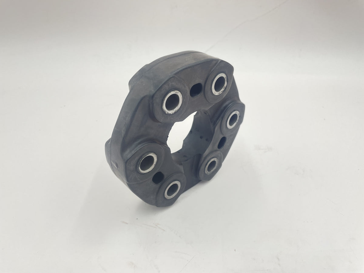 AND ROVER DISCOVERY1 1989-1999 PROPSHAFT RUBBER COUPLING FIXING RING TVF100010