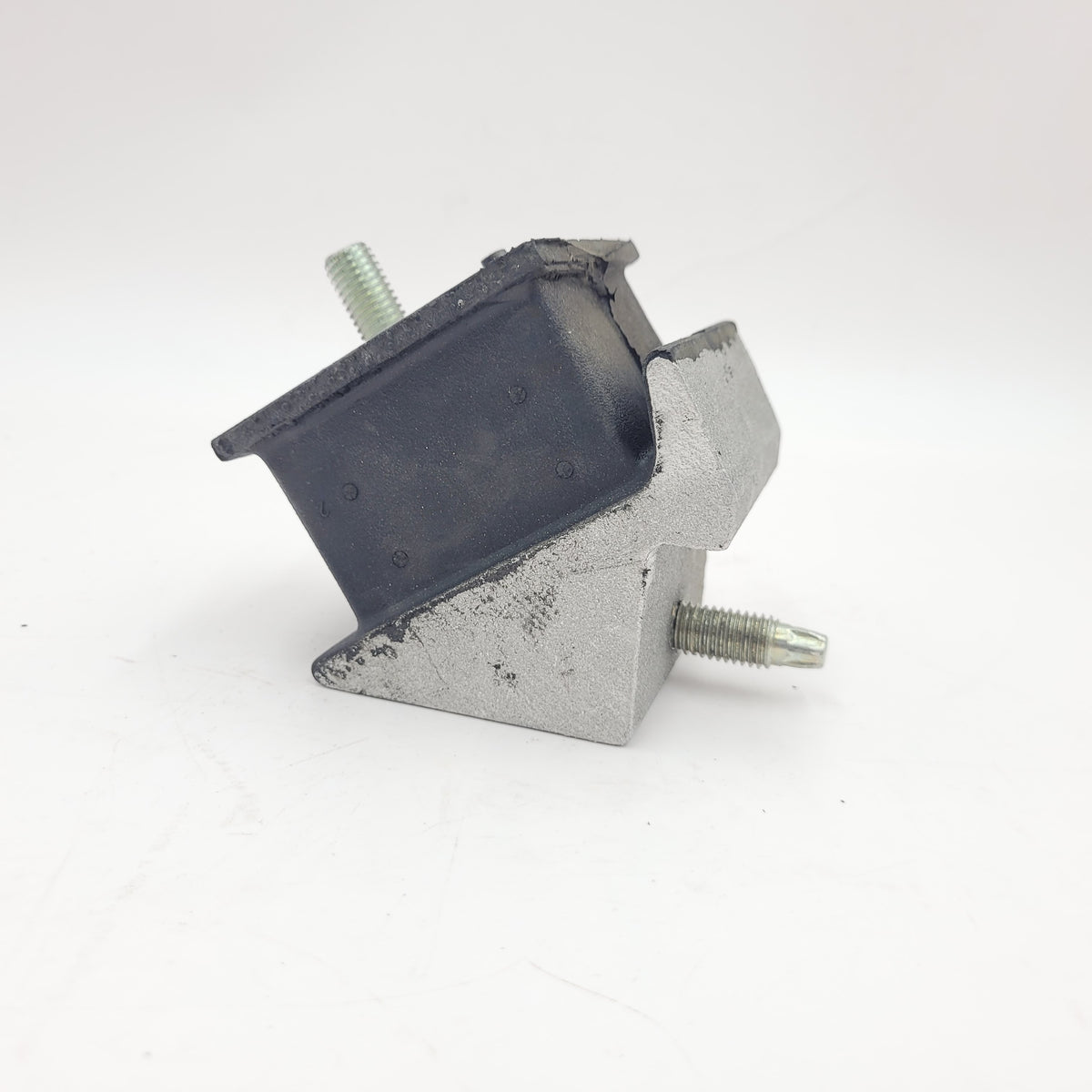 Land Rover Discovery 2 1998-2004 Rubber Engine Mount Part KKB102450
