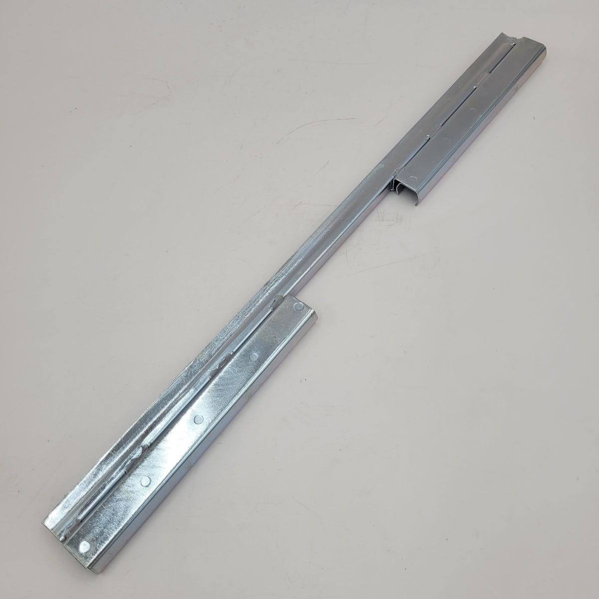 LR DEFENDER -94 Front Door Window Drop Glass Runner Channel MTC8477