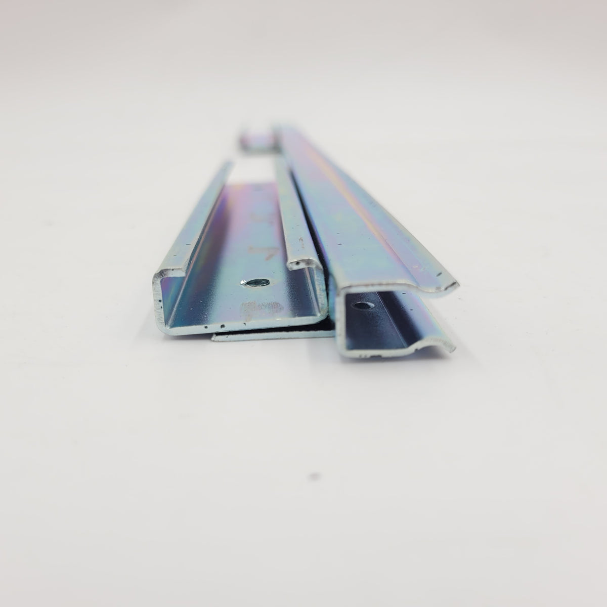 LANDROVER RANGE ROVER CLASSIC 87-91-FRONT DOOR WINDOW GLASS LIFT CHANNEL MUC2322