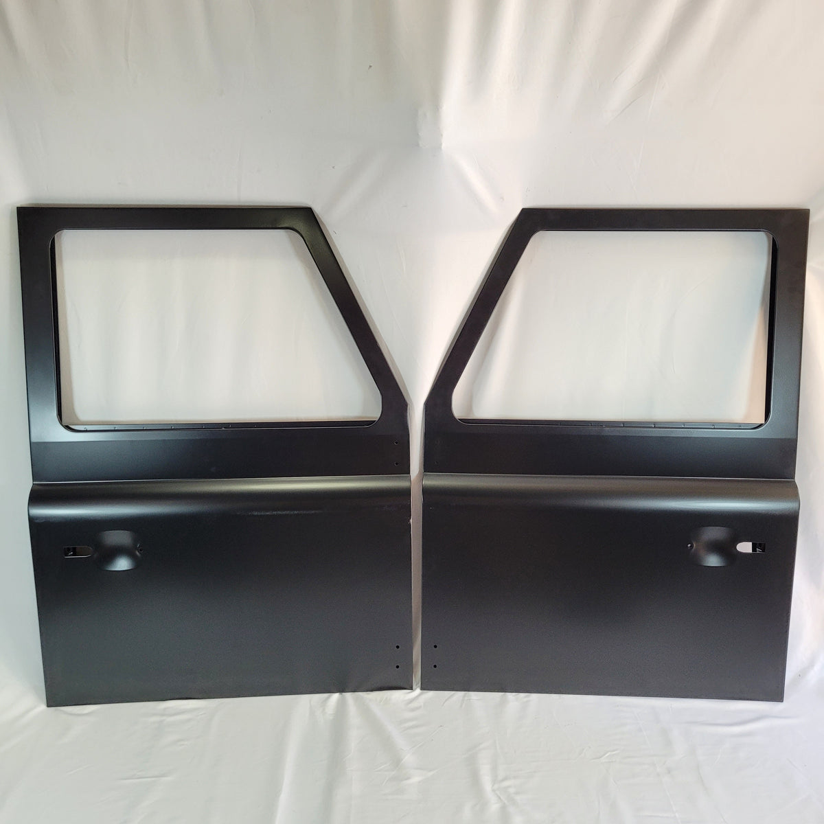 Defender PUMA Doors Front LH and RH LR029311DDS and LR029310DDS