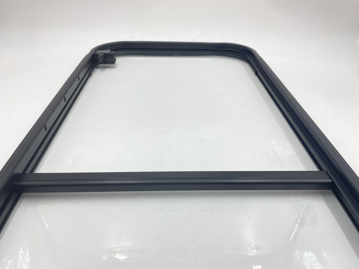 LR DEFENDER -16 RH Sliding Window Also Fits Crew Cab Rear 37x15.5x1.5in LR044315