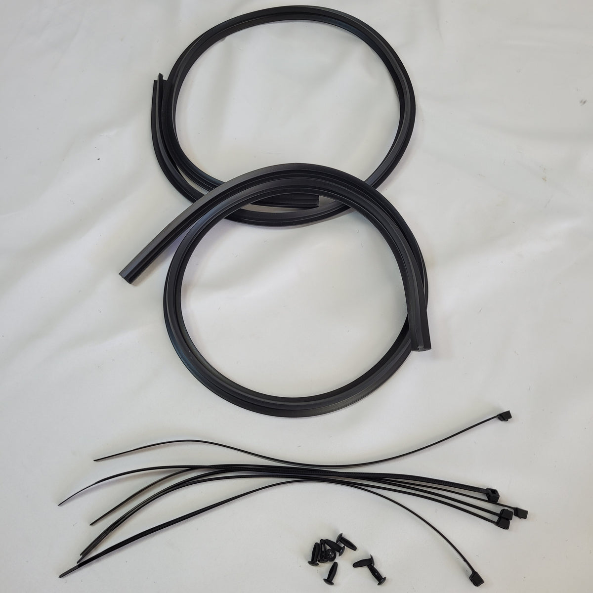 Land Rover Two Front Seat Retrim Kit Xs Vinyl For Defender EXT316-XSVINYL