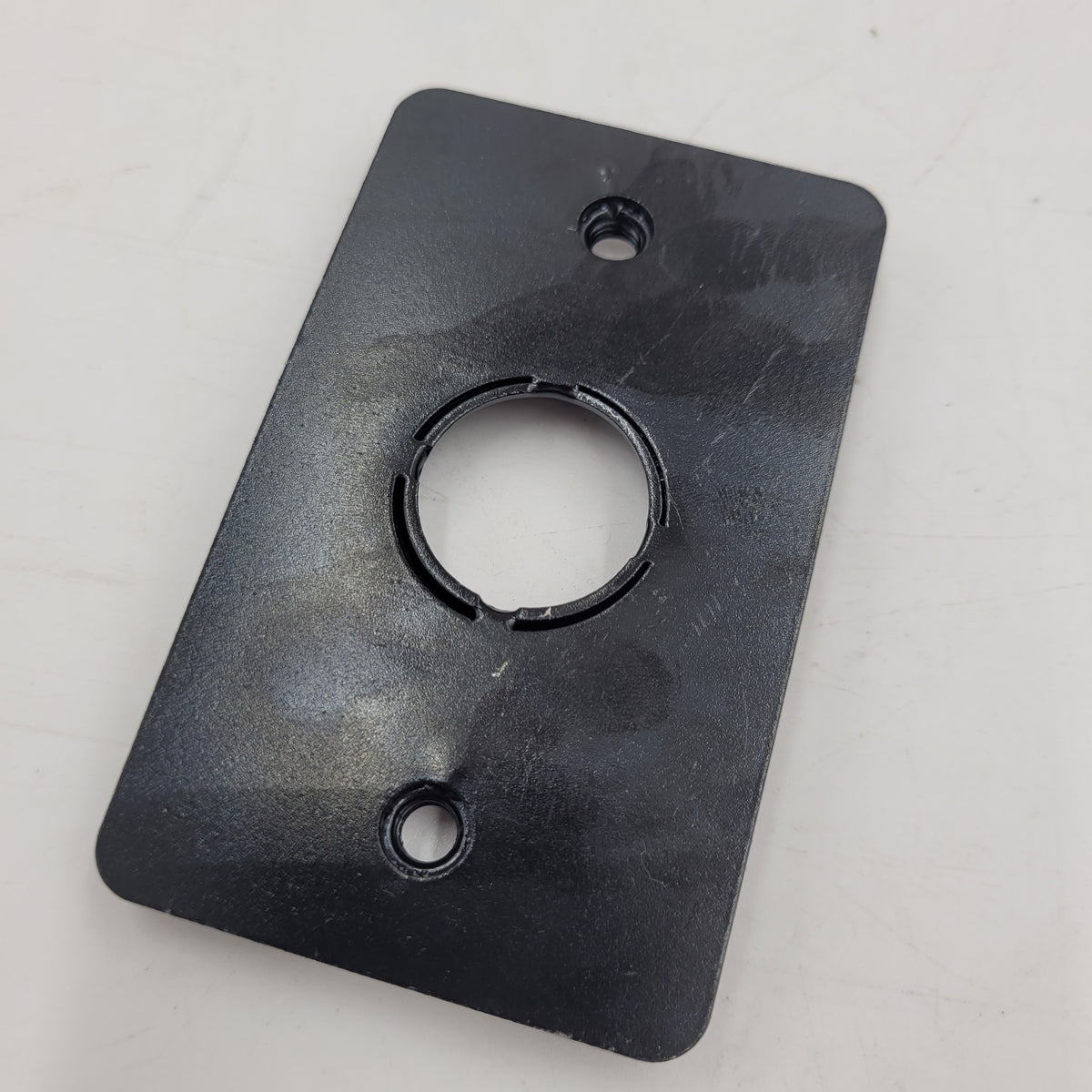 LR DEFENDER 98-16 Bonnet Catch Washer Plate FPT500010