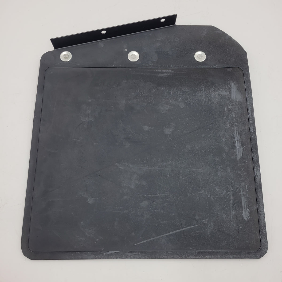 LR DEFENDER Front Left Hand Mudflap With Bracket LR055333