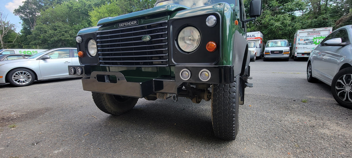 Spectre Style Front Winch Bumper with Round LEDs Part LRB835 with dammage lamp
