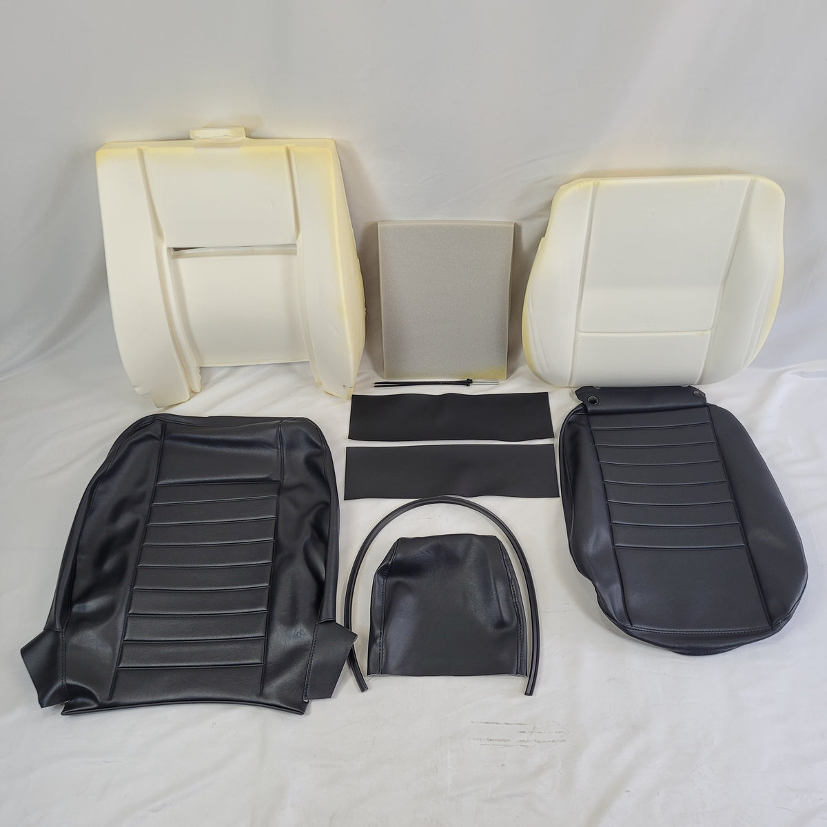 LR DEFENDER Front Seat Retrim Kit Black Vinyl DA5629E