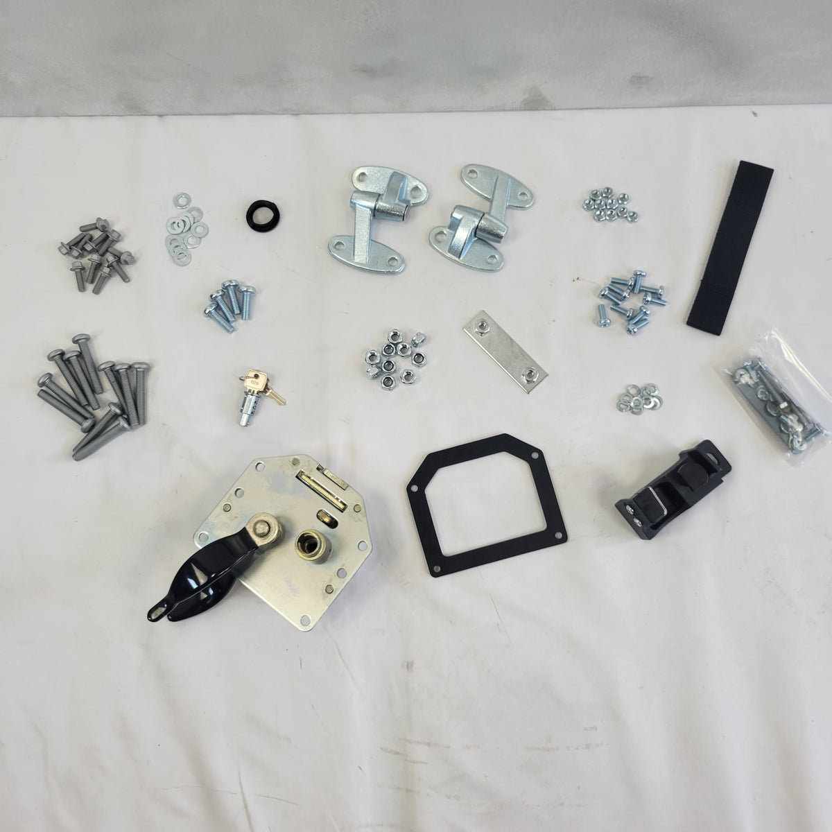 Defender Swing Away Rear Half Door Kit DA6520