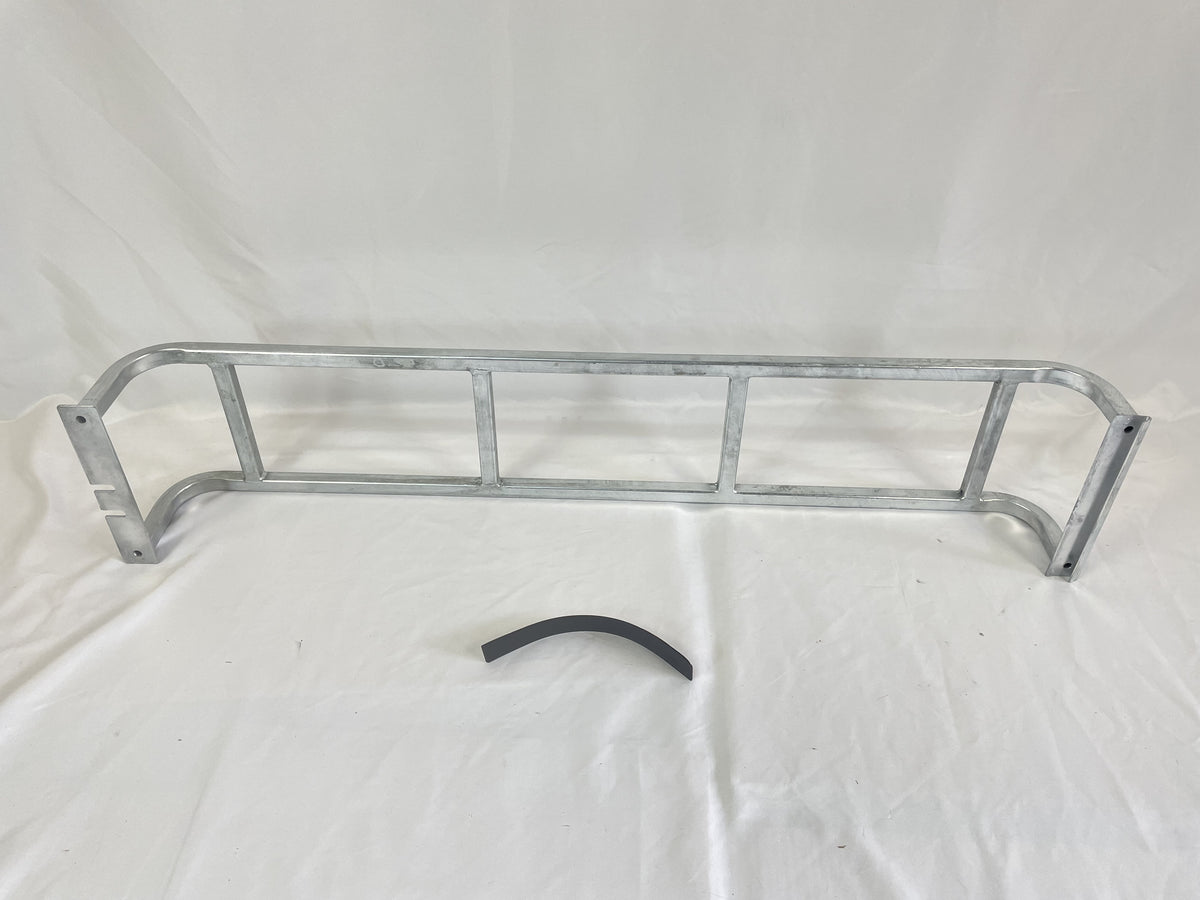 LR SERIES DEFENDER 90/110' -16 Galvanized Rear Ladder DA1089