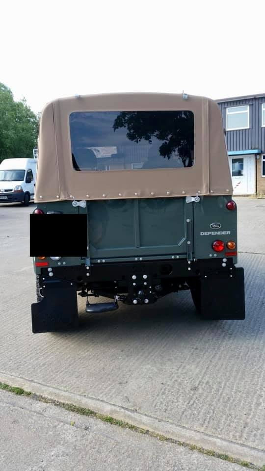 Defender 90 Mohair Canvas Top All Wheel Trim