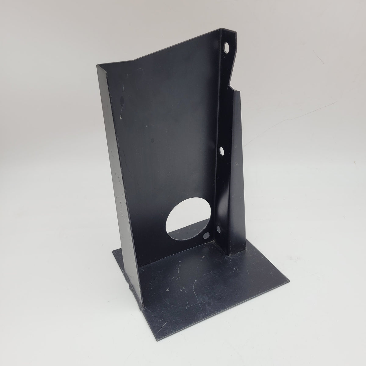 FUEL TANK OUTRIGGER FRONT LEFT HAND - 109 SERIES 11 part BA2020L