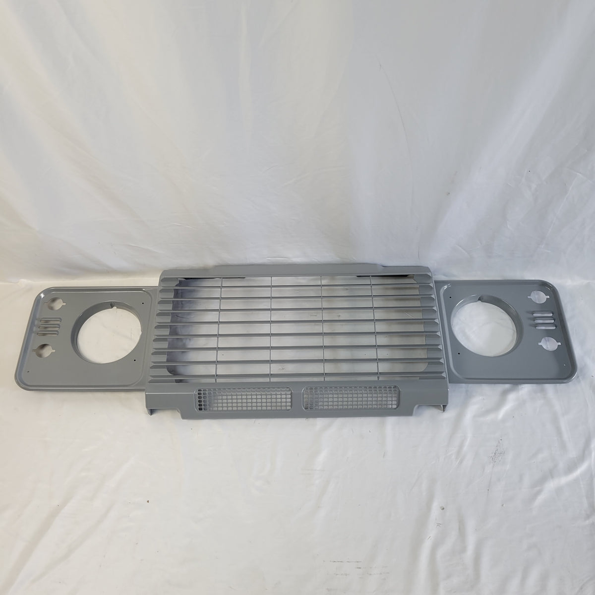 DEFENDER Upgraded Grille & Headlight Surround Set Grey LR008362UKG