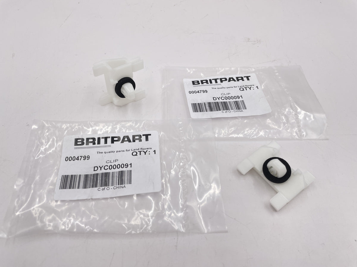 2X RANGE ROVER 2002 - 2009 Clip Part DYC000091